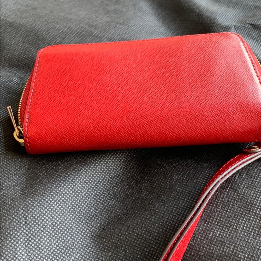 Michael Kors Red Wallet - Picture 3 of 3